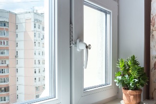 Пластиковые окна Феодосия цена от 3092 руб.